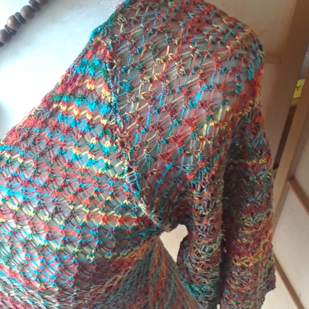 CB rainbow blouse - Picture 5 of 7